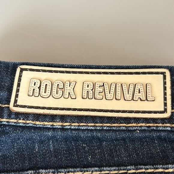 Rock Revival Jeans - Picture 10 of 10